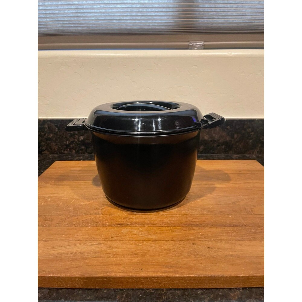 Pampered Chef Microwave Rice Cooker Plus Steamer